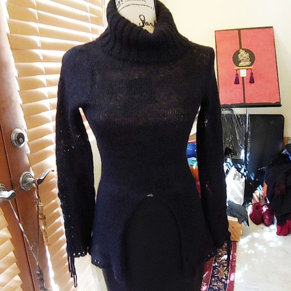 Totally Sexy Arden B Sweater - Picture 1 of 7